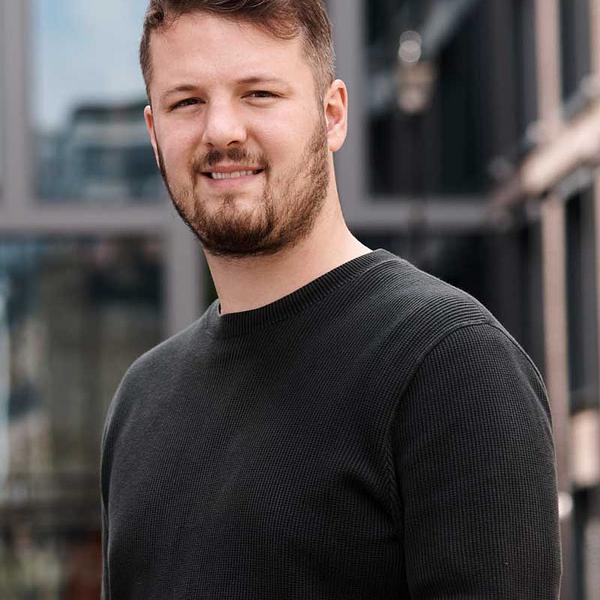 Ryan Procter's Investing Profile - Bloc Ventures Scout | Signal