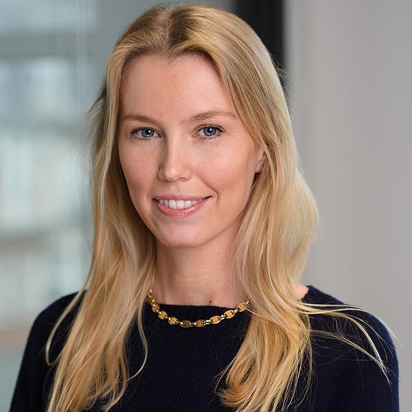 Sarah Ustvedt's Investing Profile Bain Capital Vice President Signal