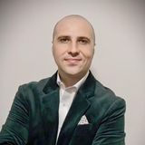 Photo of Andrei Dragos Popescu, Managing Director at SCX Holdings
