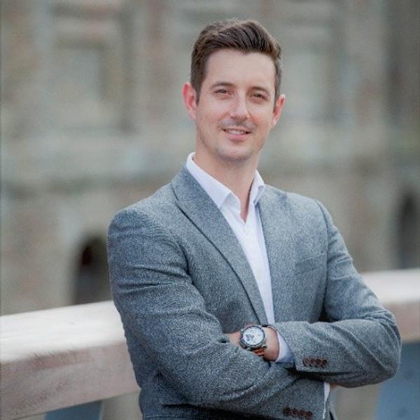 Daniel Tapson's Investing Profile - Business Growth Fund Investor | Signal