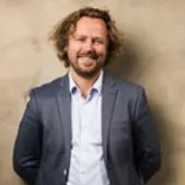 Søren Riis' Investing Profile - Hotmail Advisor | Signal