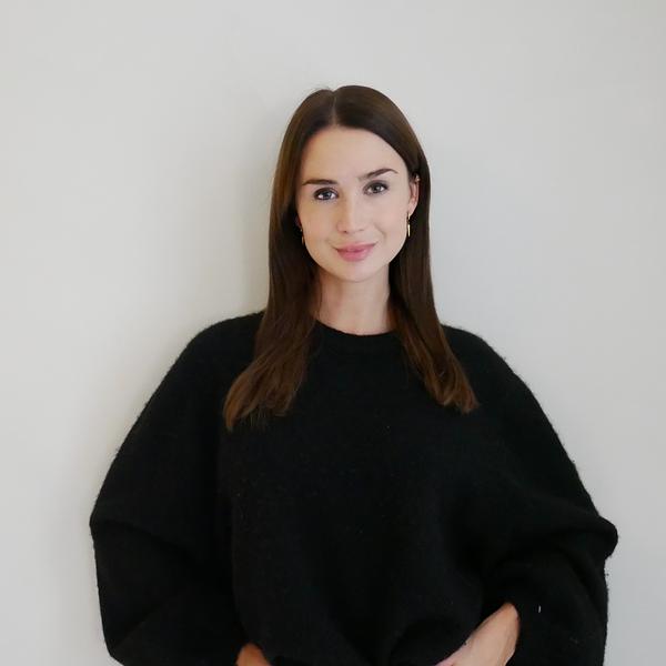 Caroline Hultman's Investing Profile - J12 Ventures Investor | Signal