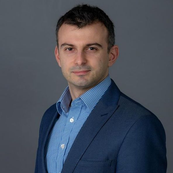 Iliya Bozhkov's Investing Profile - Prosperity7 Ventures Senior ...
