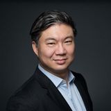 Photo of Hongjie Hu, Managing Partner at Cathay Health