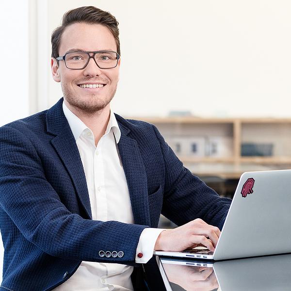 Alexander Ruppert's Investing Profile - Angel | Signal