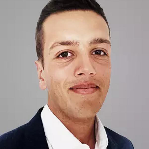 Hari Badale's Investing Profile Lead Edge Capital Associate Signal