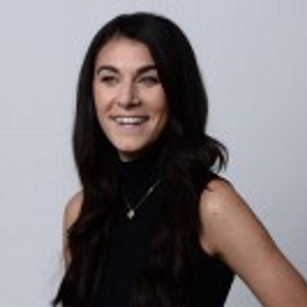 Laura Veroneau S Investing Profile Optum Ventures Partner Signal